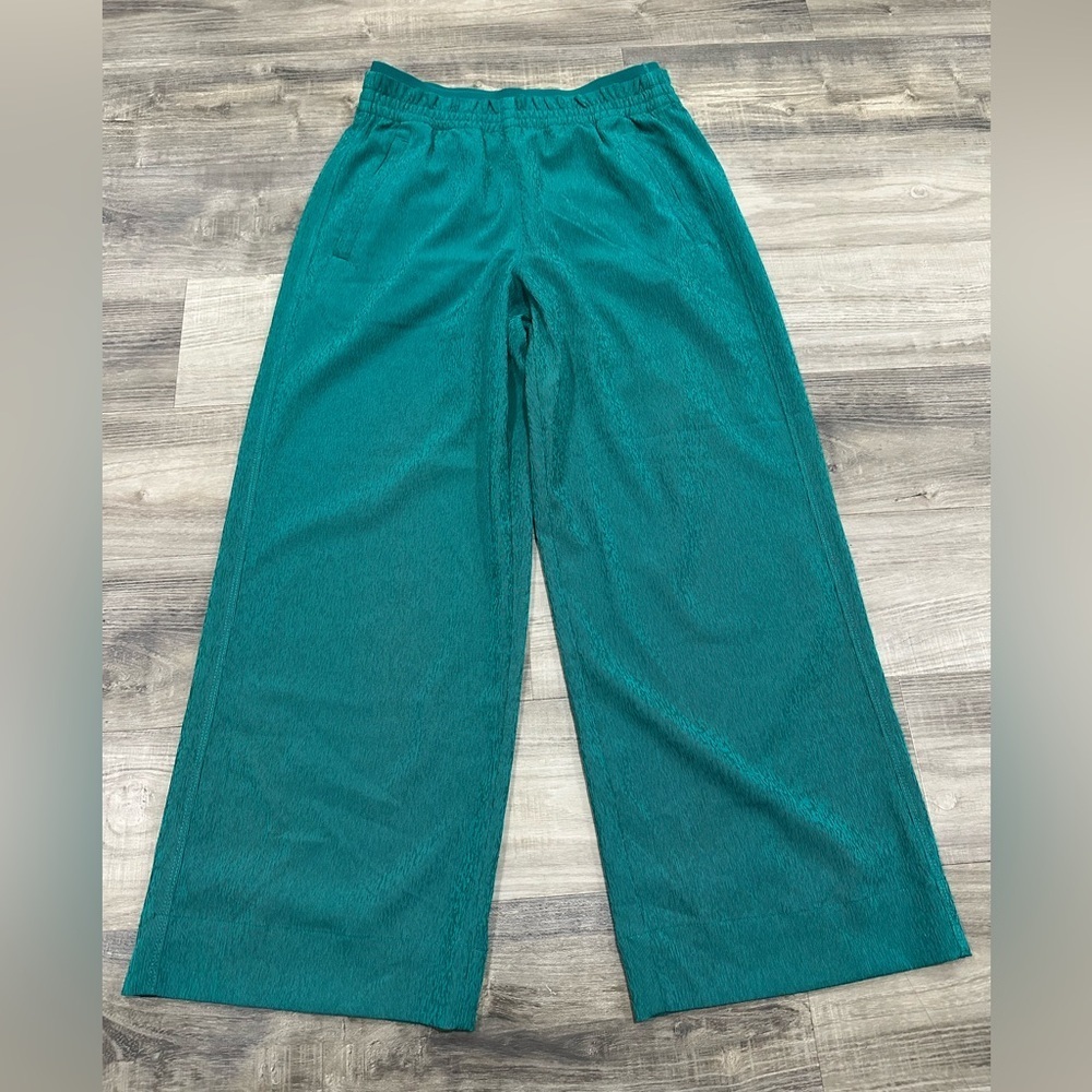Athleta Echo Textured Wide Crop Pants – Emerald/Teal Green